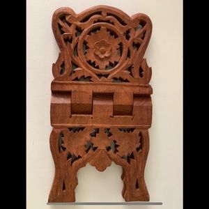 Beautiful Vintage Wooden Book Stand